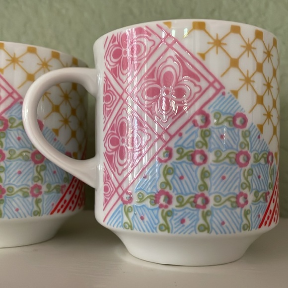 Vintage Set-of-4 Patchwork Quilt Design 8-ounce stackable porcelain mugs, Japan - Picture 5 of 14
